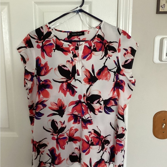 Ivanka Trump Blouse - Picture 1 of 5